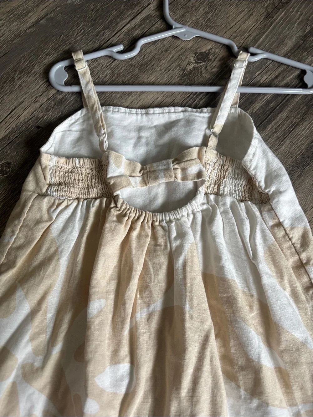 GAP lightweight beige